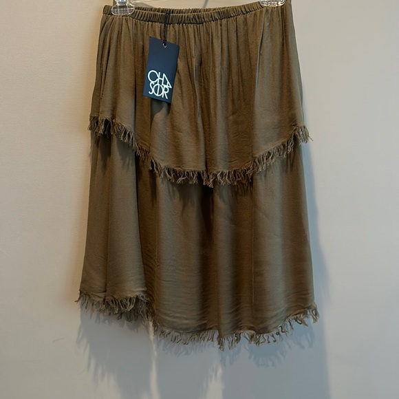 NWT, Chaser, Women’s, Distressed hem ruffle skirt, longer front, shorter back - Picture 1 of 6